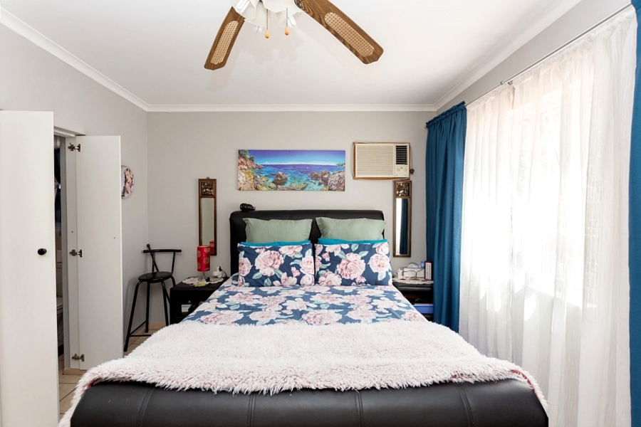 3 Bedroom Property for Sale in Bergzicht Western Cape